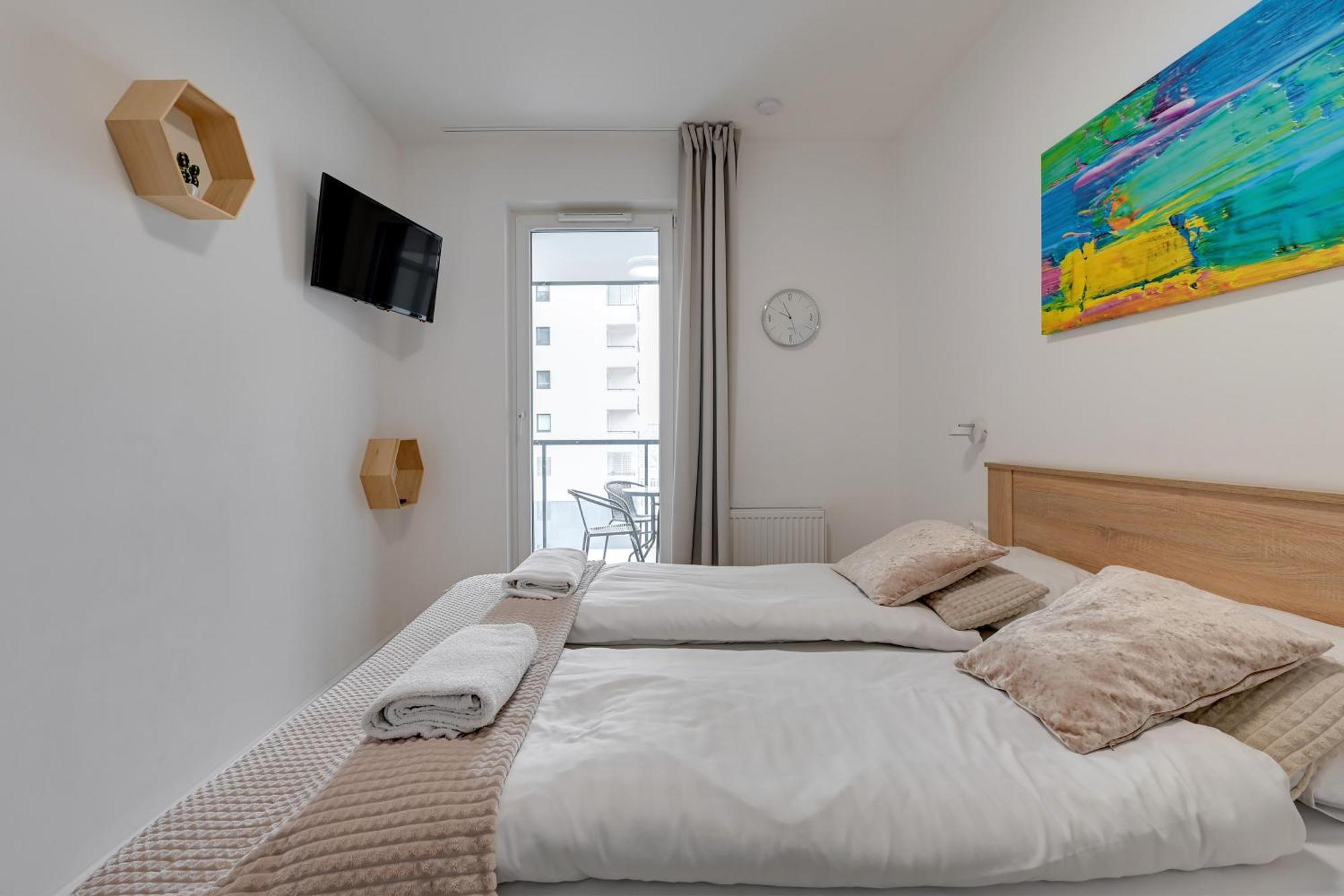 Apartament Nadmorskie Spektrum & Parking Gdansk Exterior photo